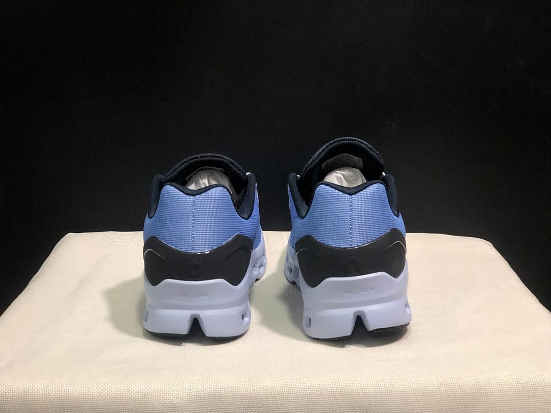 On Cloudstratus 2 (Colorway 8)
