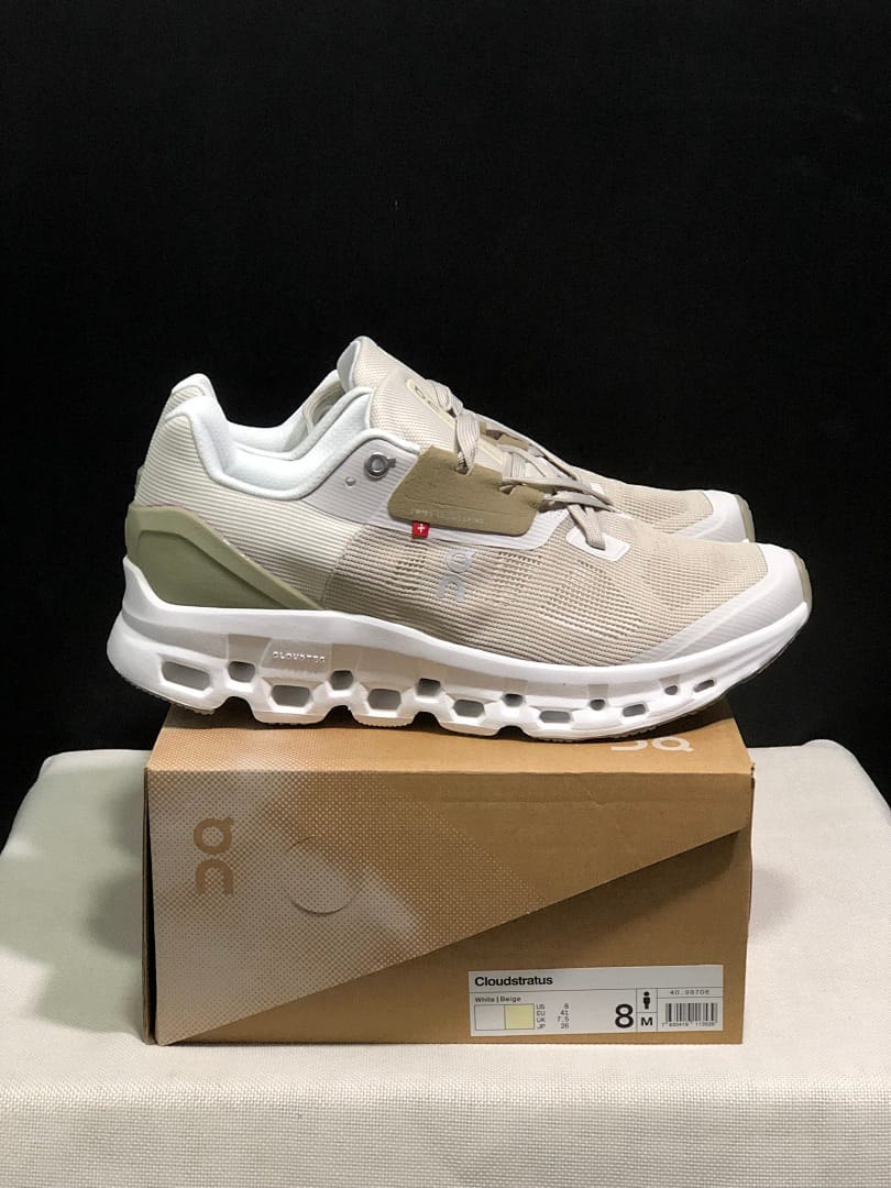 On Cloudstratus 2 (Colorway 2)
