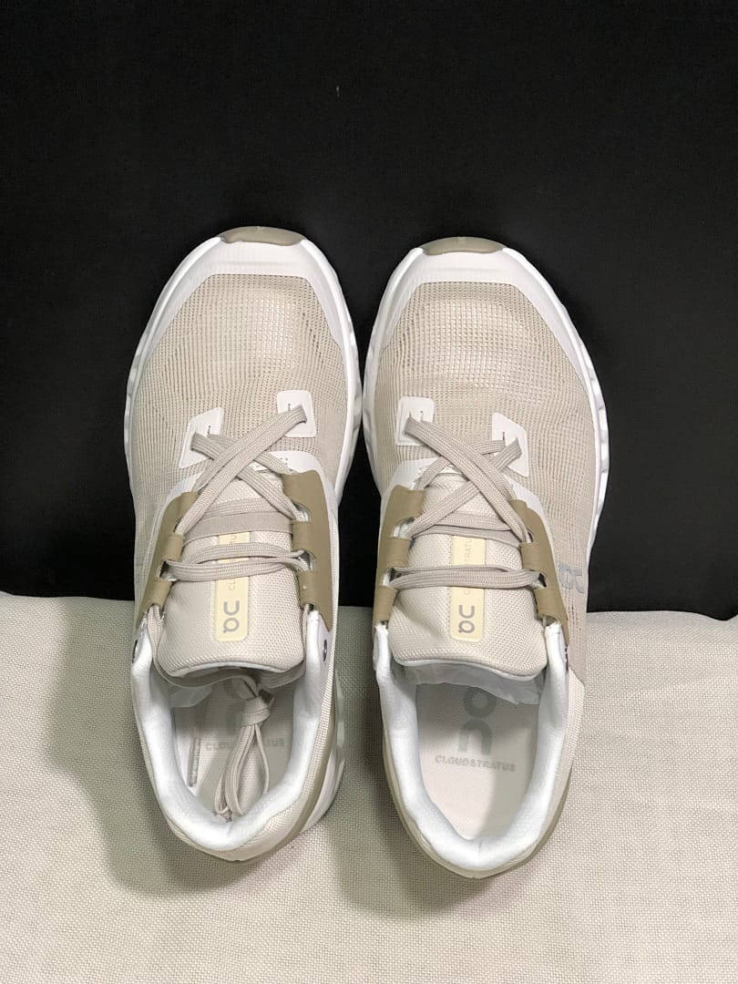 On Cloudstratus 2 (Colorway 2)