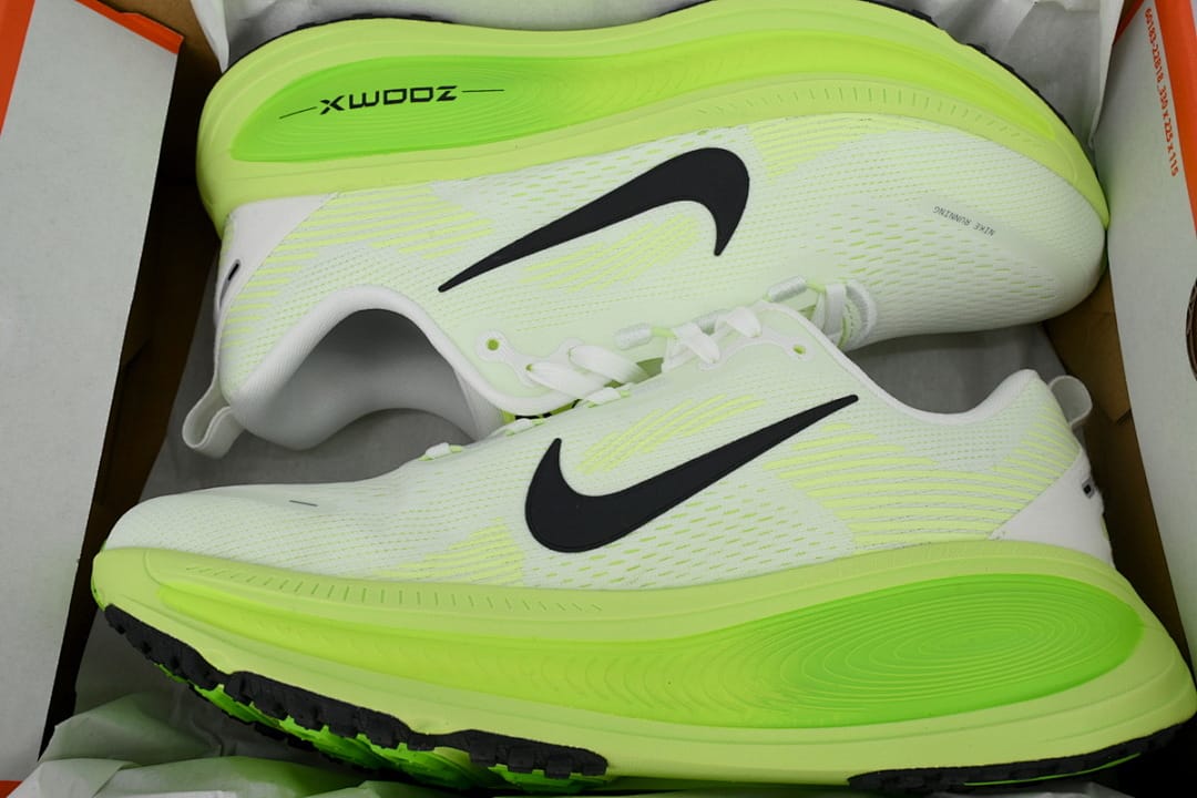 Nike Zoom Vomero 18 AA Edition Electric Green