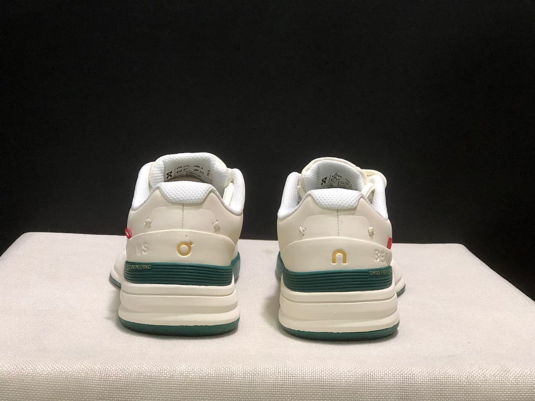 On The Roger Pro 'Off White'