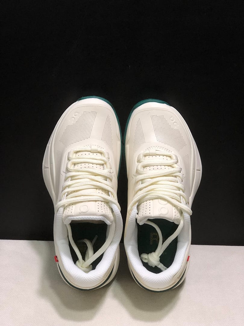 On The Roger Pro 'Off White'