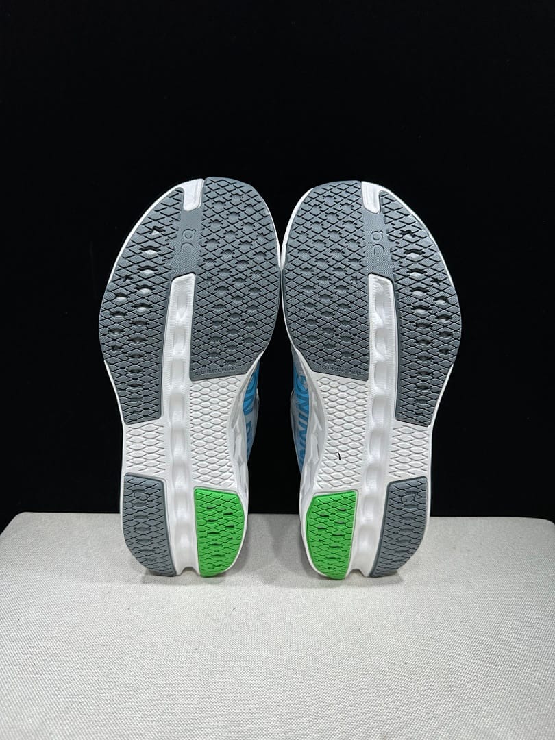 On Cloudsurfer Next 'Grey'