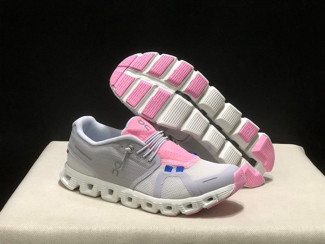 On Cloud 5 (Colorway 5)
