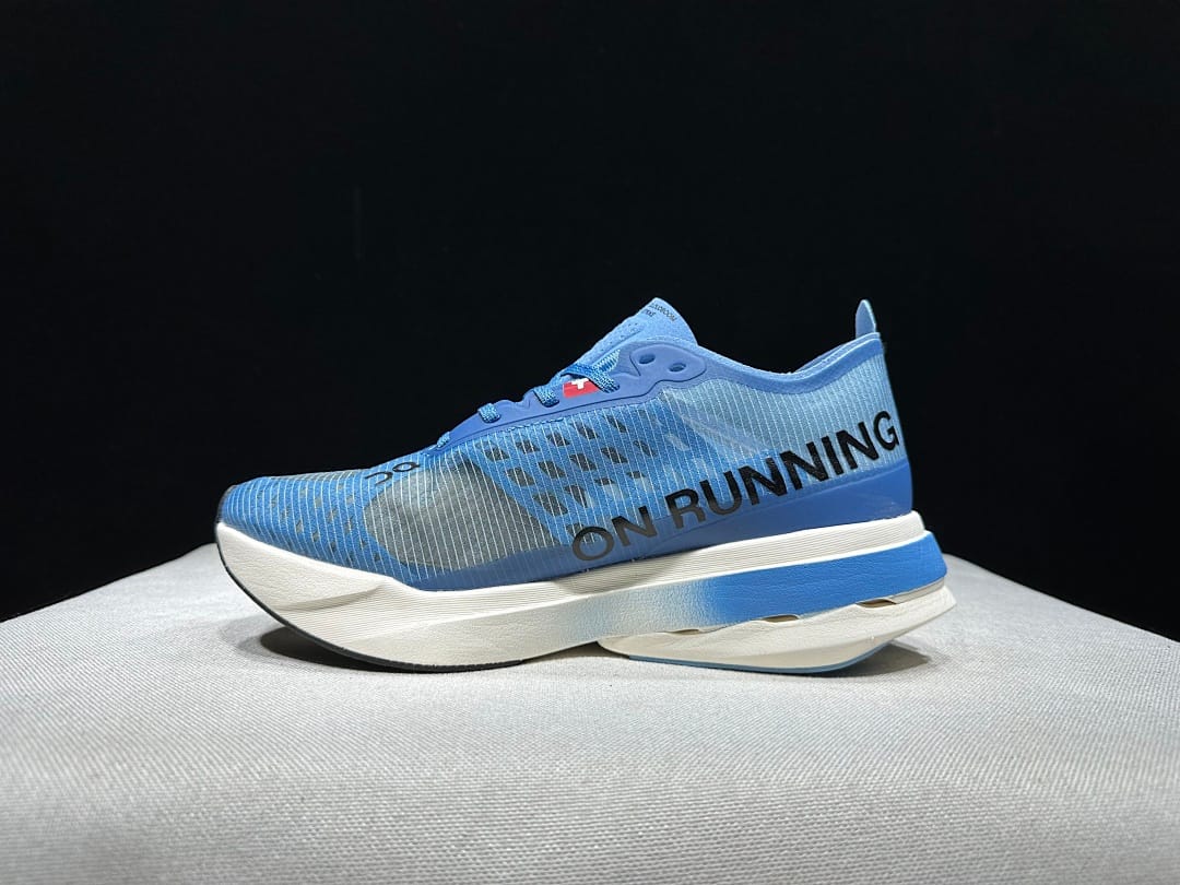 On Cloudspike Amplius 'Blue'