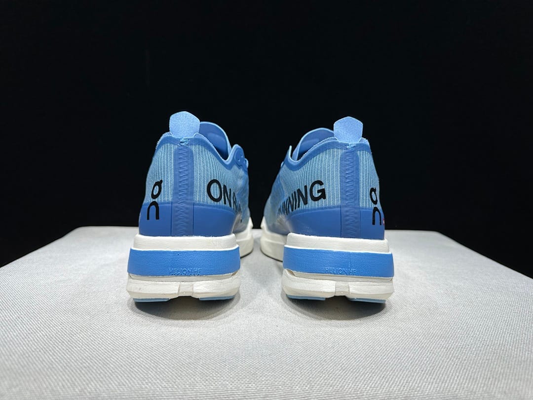 On Cloudspike Amplius 'Blue'