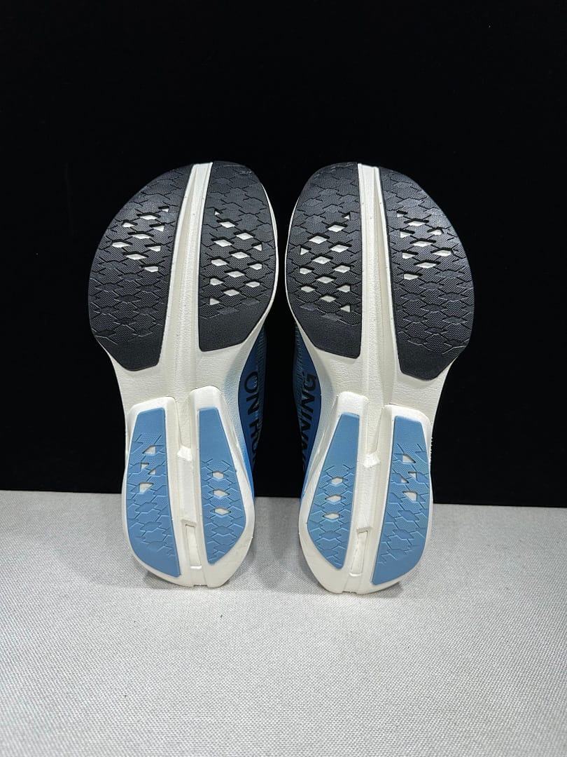 On Cloudspike Amplius 'Blue'