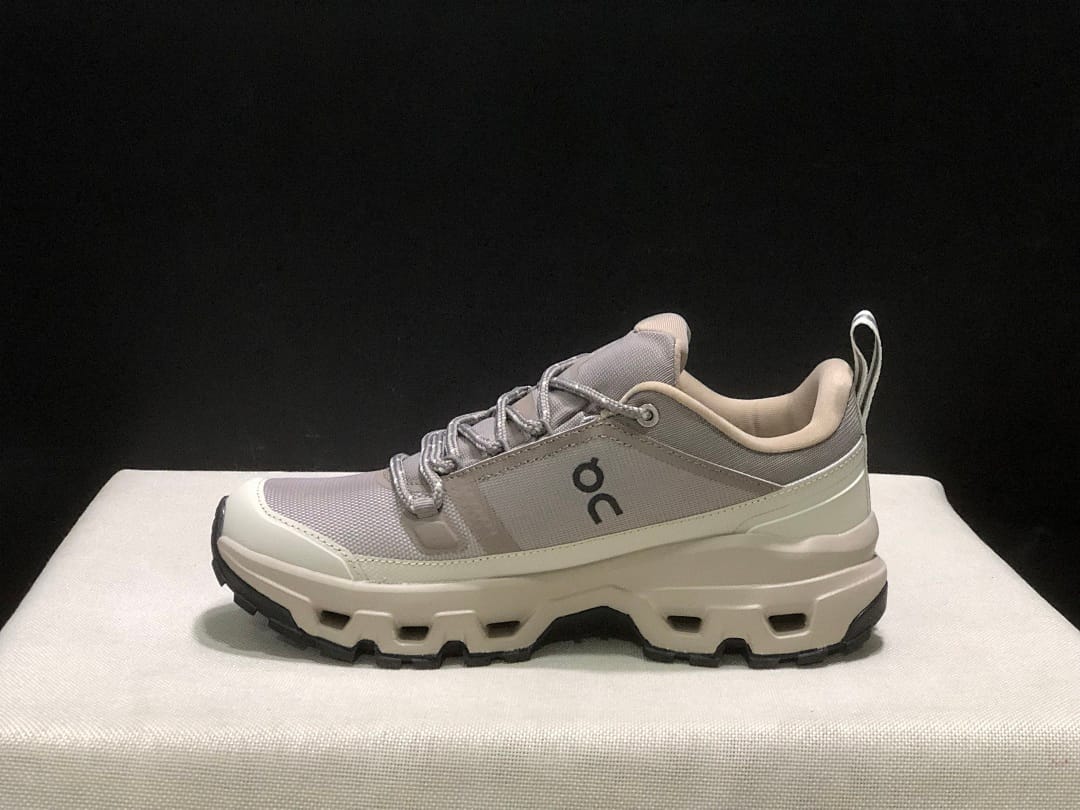 On Cloudrock Low WP (Colorway 21)