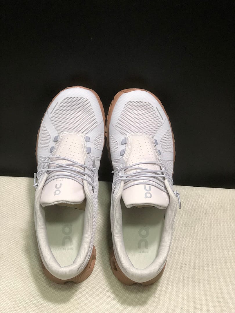 On Cloud 5 (Colorway 3)