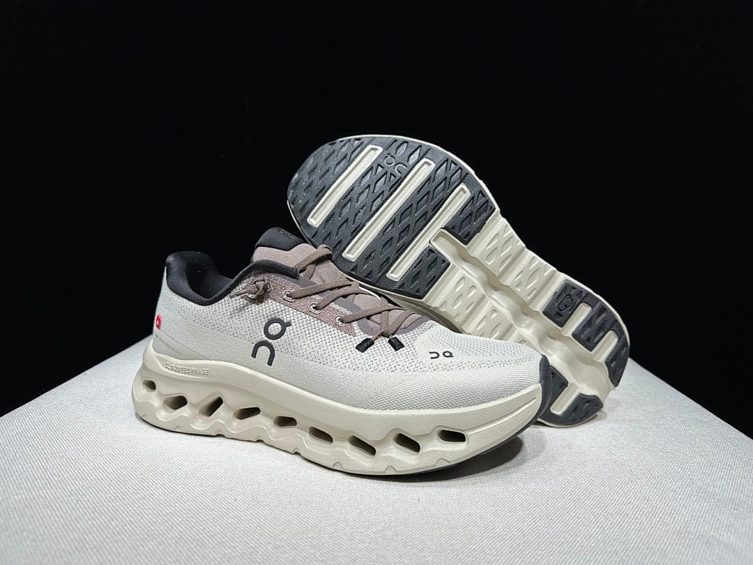 On Cloudtilt Spring (Colorway 11)