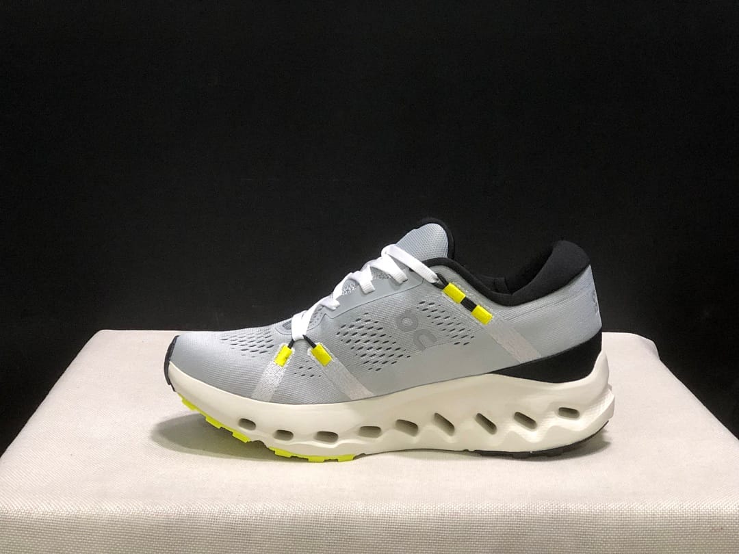 On Cloudsurfer 2 'Glacier Grey Ivory'