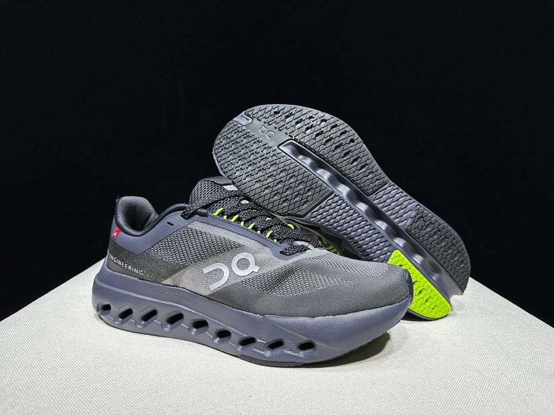 On Cloudsurfer Next (Colorway 4)