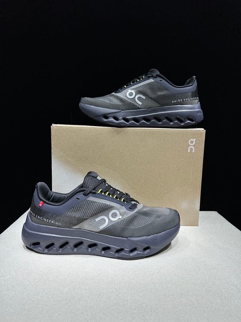 On Cloudsurfer Next (Colorway 4)