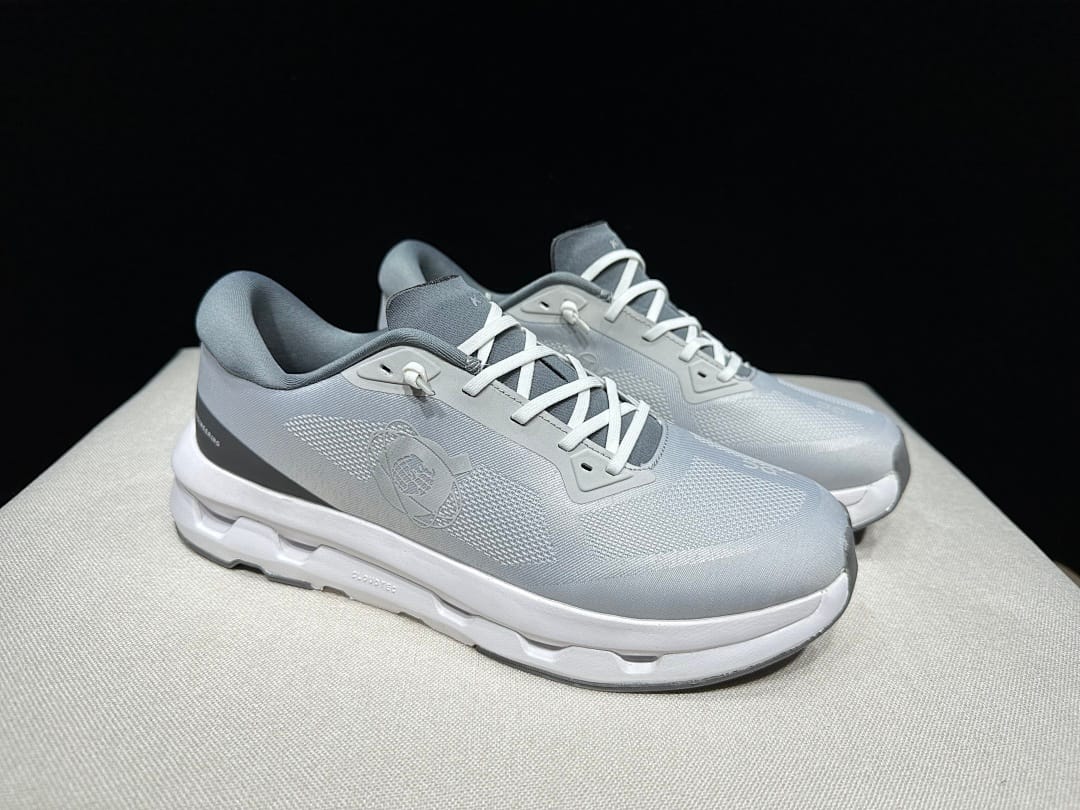 On Cloudzone × KITH 'Grey White'