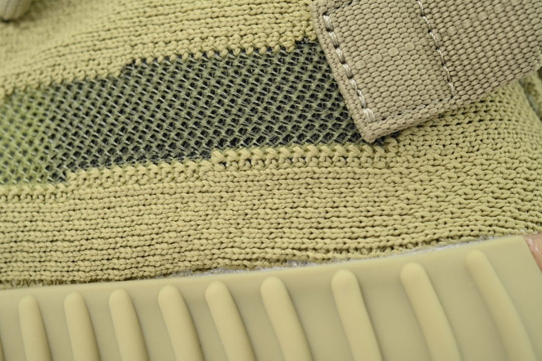 Yeezy Boost 350 V2 LW Matcha