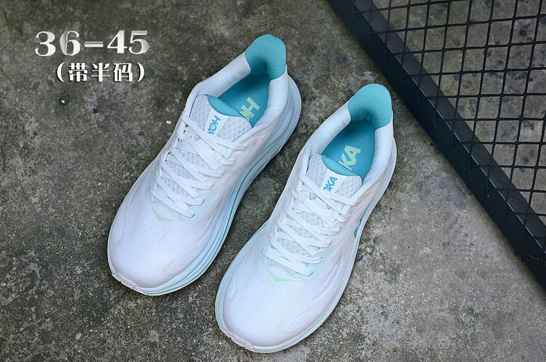 HOKA Clifton 10 'White Jade'