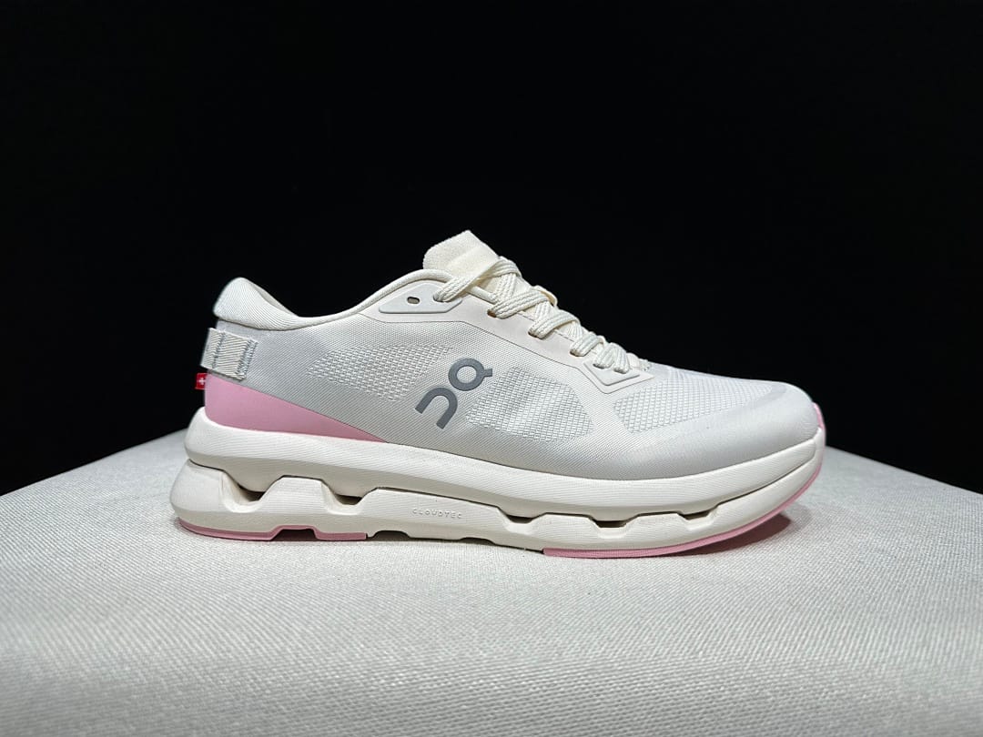 On Cloudzone × KITH 'Off White' (Colorway 3)