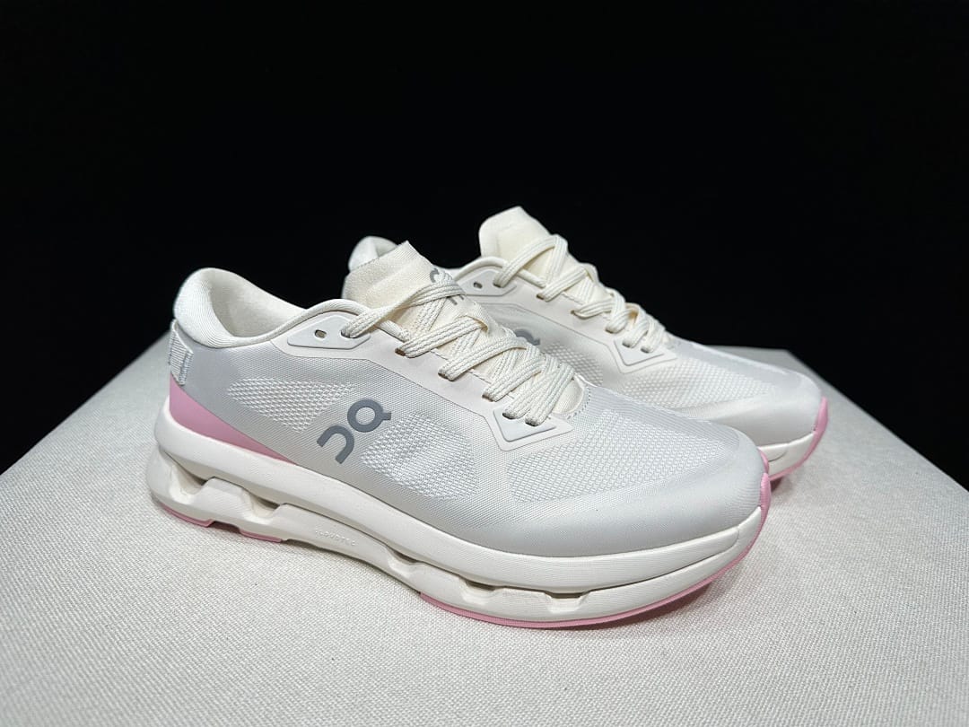 On Cloudzone × KITH 'Off White' (Colorway 3)