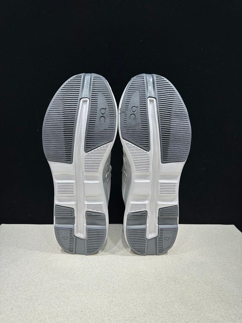 On Cloudzone × KITH 'Grey'
