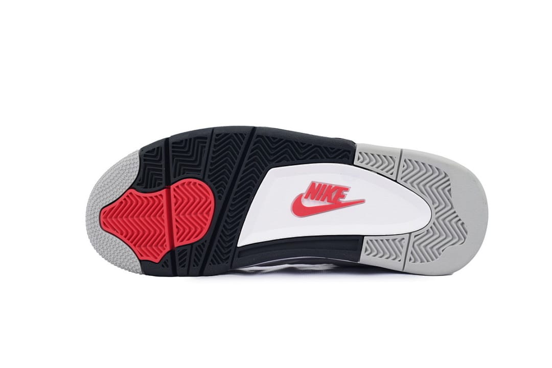 Air Jordan 4 Retro OG White Cement (Colorway 4)