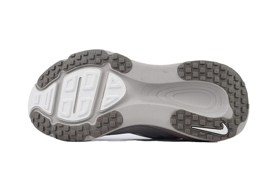 Nike Zoom Vomero 18 AA Edition Brown
