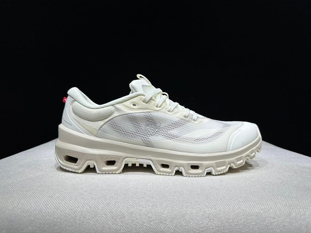 On × LOEWE Cloudventure 2.0 'Beige'