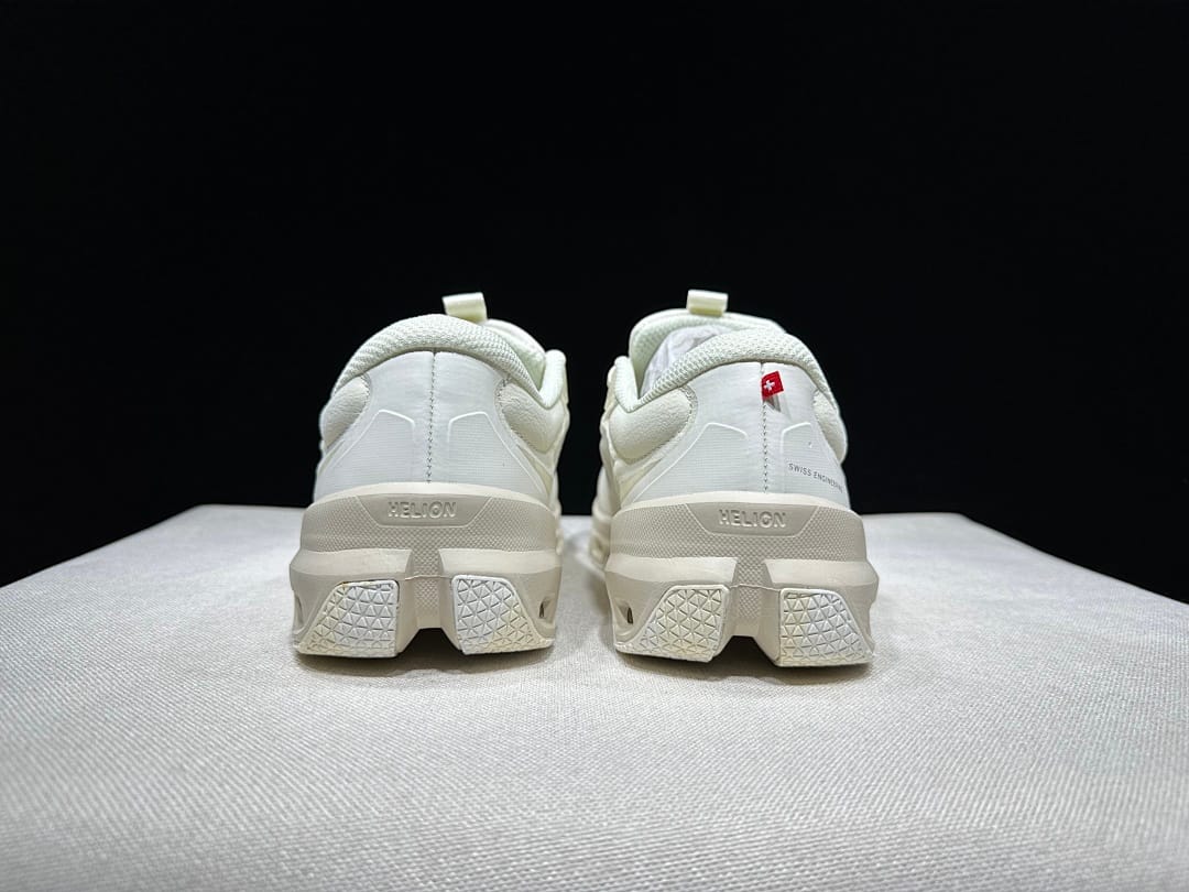 On × LOEWE Cloudventure 2.0 'Beige'