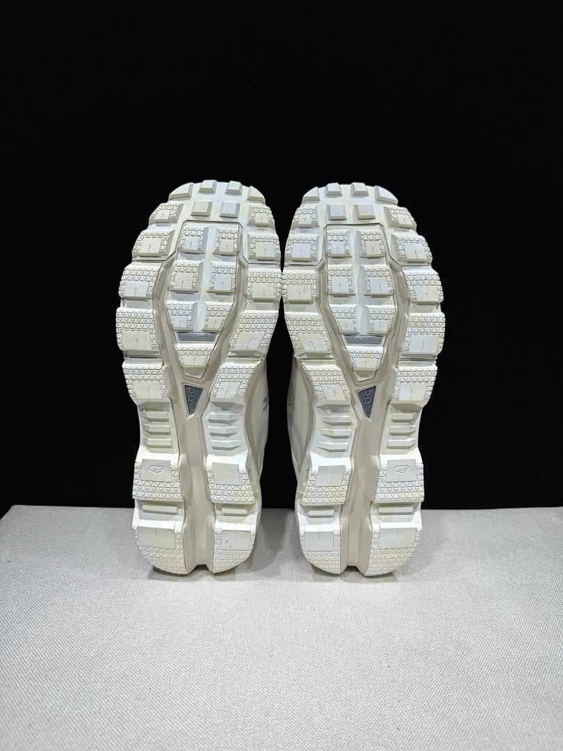 On × LOEWE Cloudventure 2.0 'Beige'