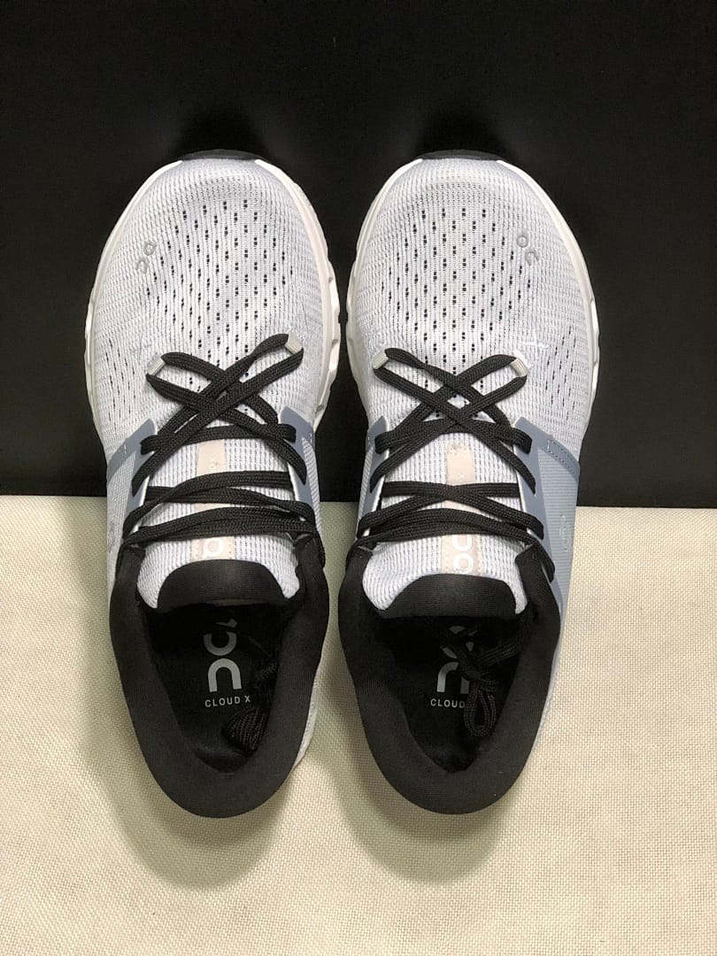 On Cloud X4 (Colorway 11)
