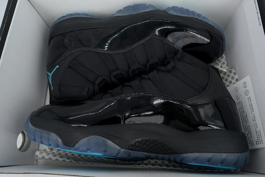Air Jordan 11 Retro x A Ma Maniére Gamma Blue (Colorway 5)