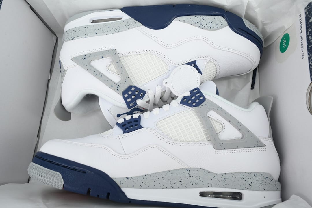 Air Jordan 4 Retro Midnight Navy (Colorway 4)