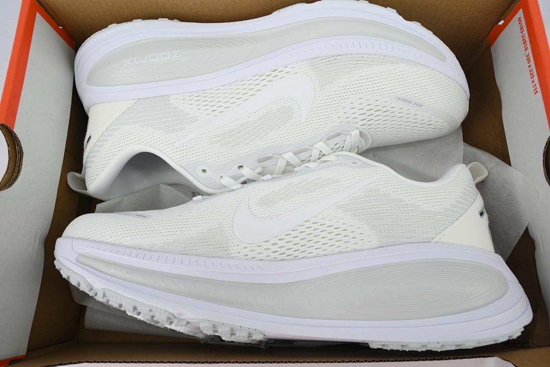Nike Zoom Vomero 18 AA Edition White Photon Dust (Colorway 2)