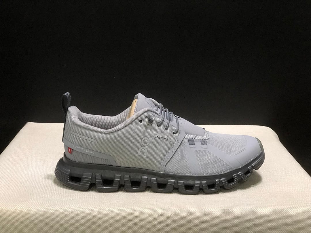 On Cloud 6 (Colorway 12)