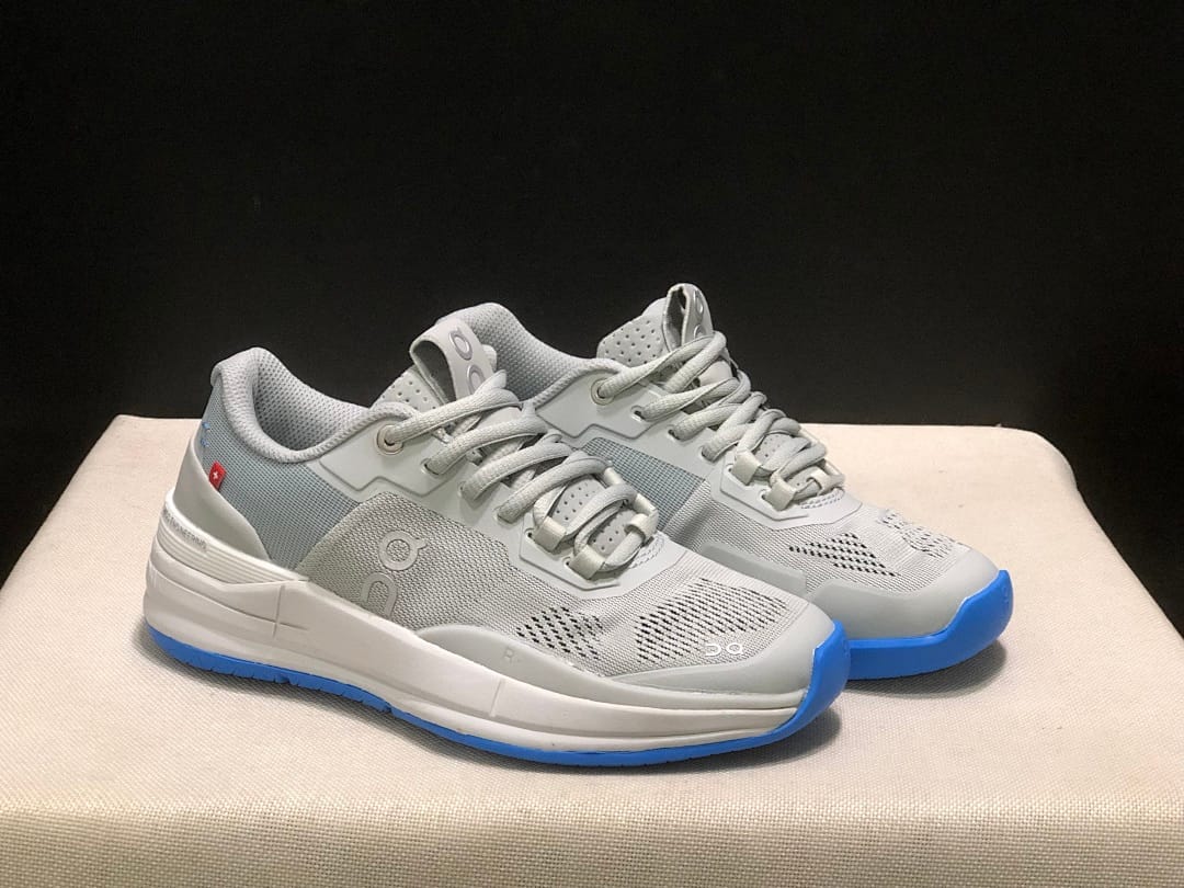 On The Roger Pro (Colorway 4)