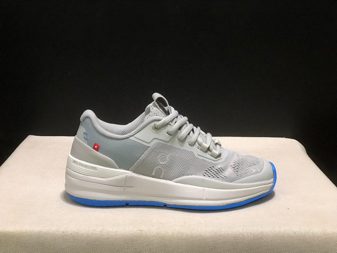 On The Roger Pro (Colorway 4)