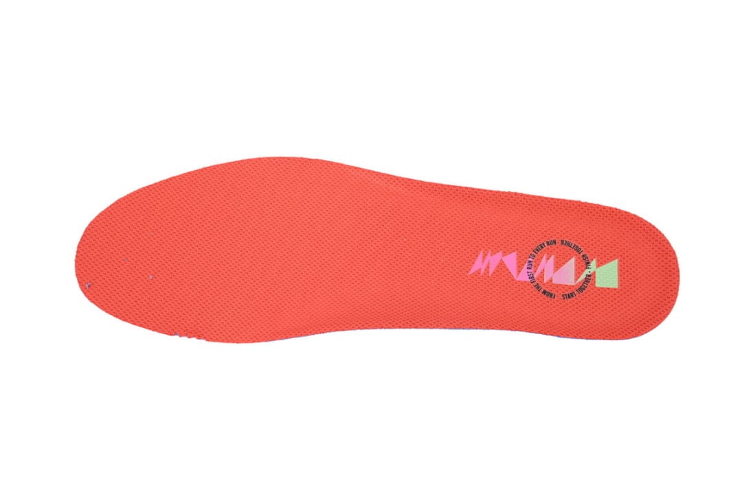 Nike Zoom Vomero 18 AA Edition Sail Hyper Pink