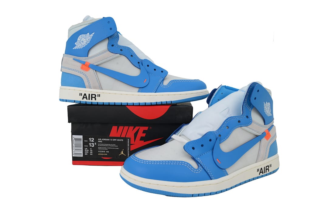 Air Jordan 1 Retro High OG UNC