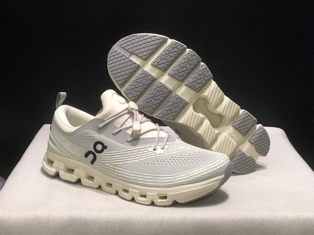 On Cloud X Z5 'Beige'