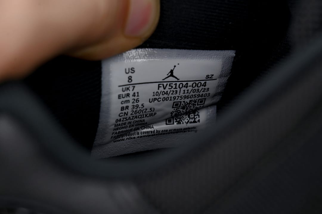 Air Jordan 11 Retro Low x OFF White White/Midnight Navy