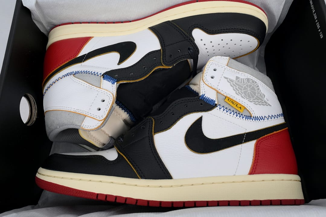 Air Jordan 1 Retro High OG Black Toe (Colorway 2)