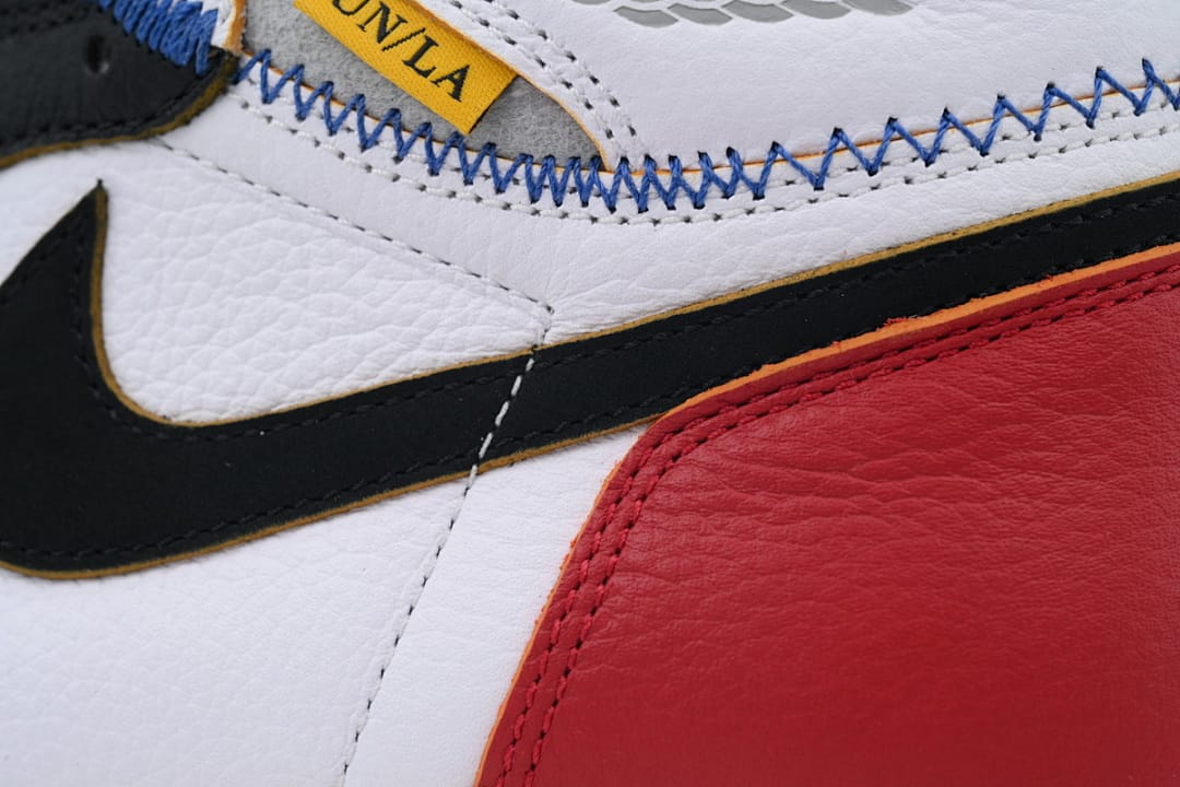 Air Jordan 1 Retro High OG Black Toe (Colorway 2)