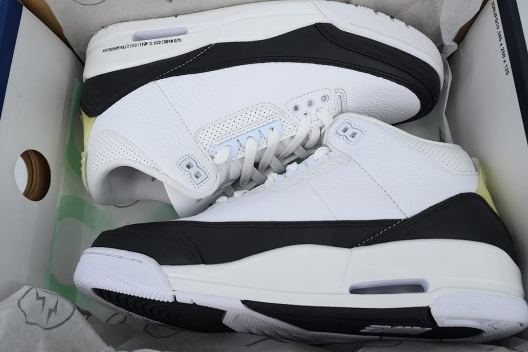 Air Jordan 3 Retro White