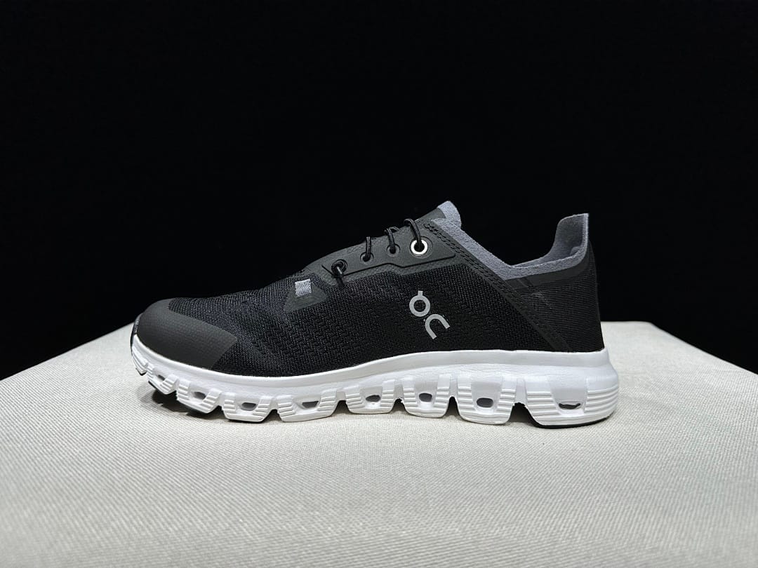 On Cloud 6 Coast (Colorway 4)