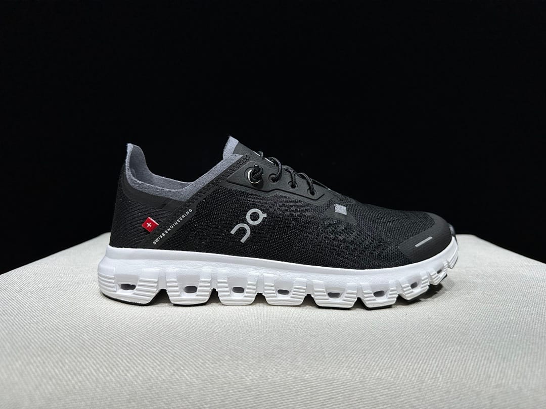 On Cloud 6 Coast (Colorway 4)