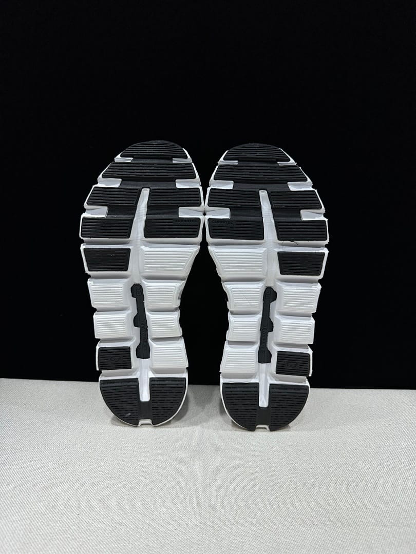 On Cloud 6 Coast (Colorway 4)