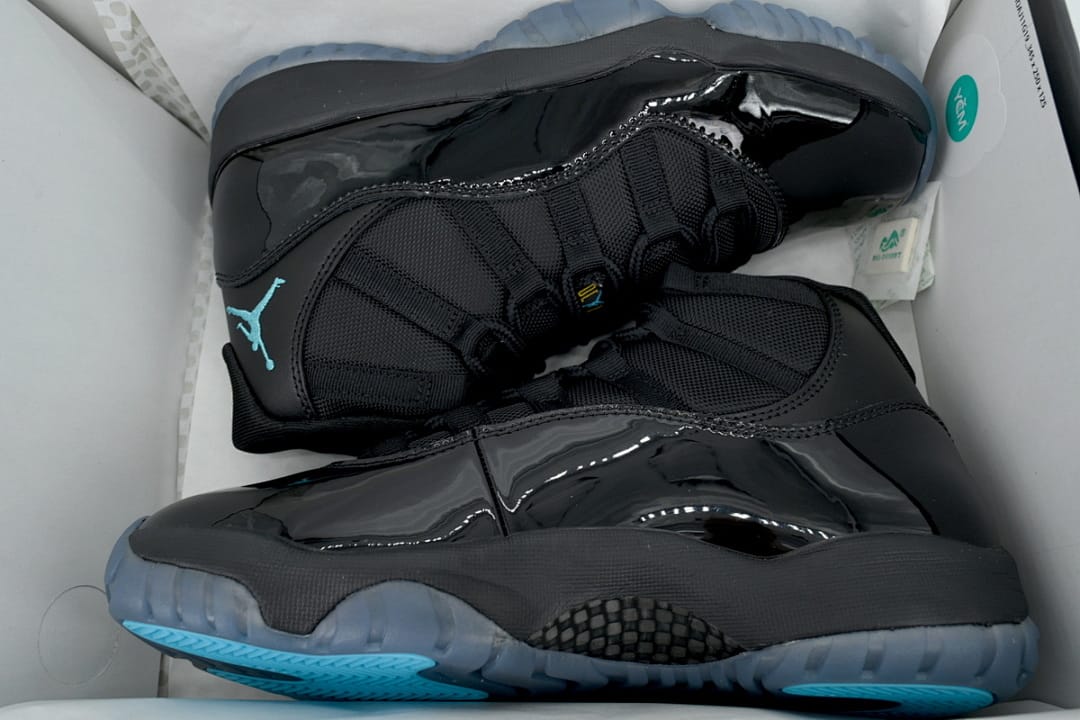Air Jordan 11 Retro x A Ma Maniére Gamma Blue (Colorway 3)
