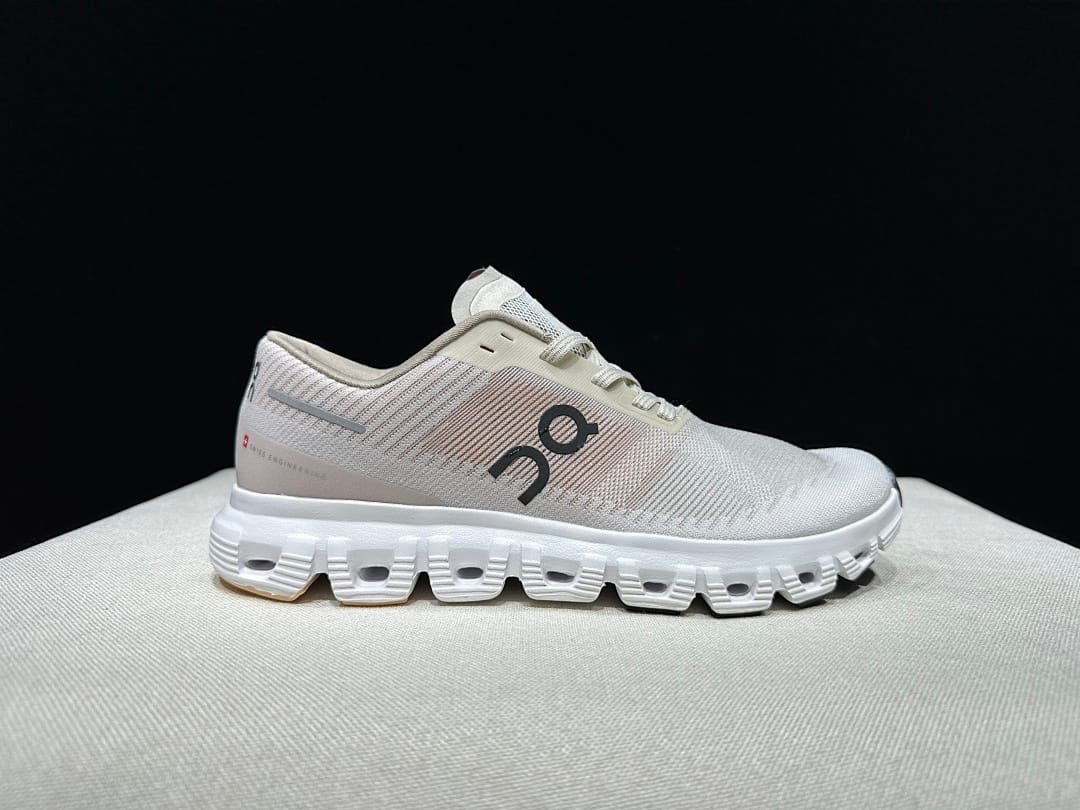 On Cloud 6 Push (Colorway 9)