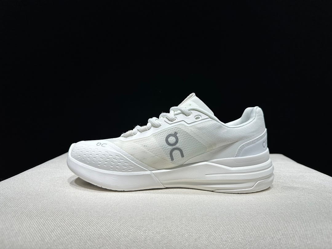 On THE ROGER Clubhouse Pro 'Triple White'