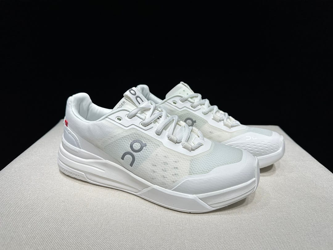 On THE ROGER Clubhouse Pro 'Triple White'