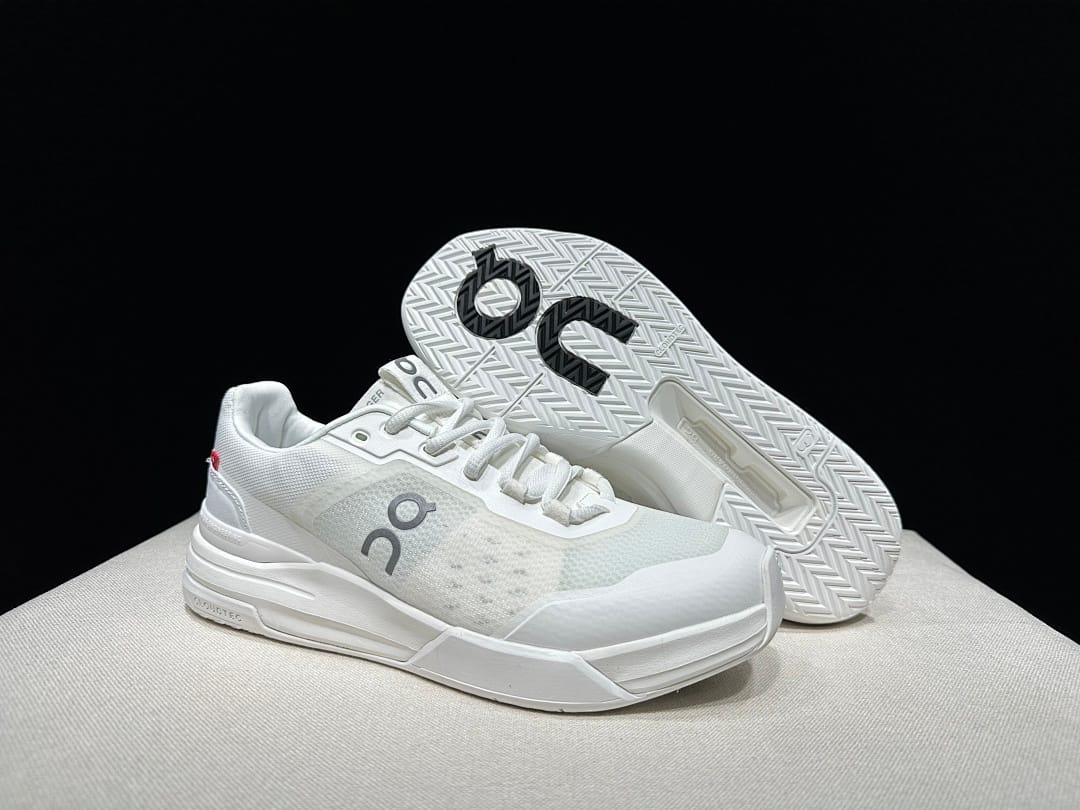 On THE ROGER Clubhouse Pro 'Triple White'